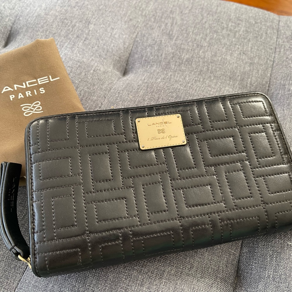 LANCEL Continental Wallet